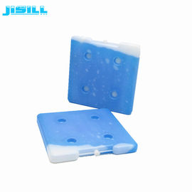 Las bolsas de hielo reutilizables plásticas duras del gel del ladrillo del hielo del HDPE cuadrado de alta calidad de la forma 26*26*2.5 cm en una caja más fresca
